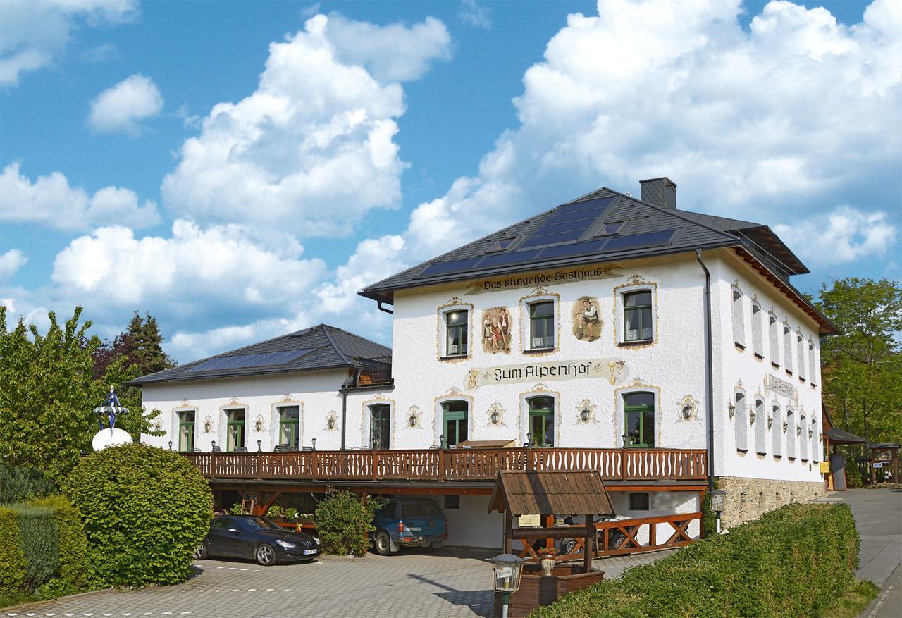 Hotel Alpenhof Markneukirchen Bagian luar foto